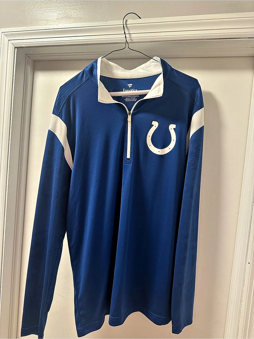 Indianapolis Colts Quarter zip- Men’s Large